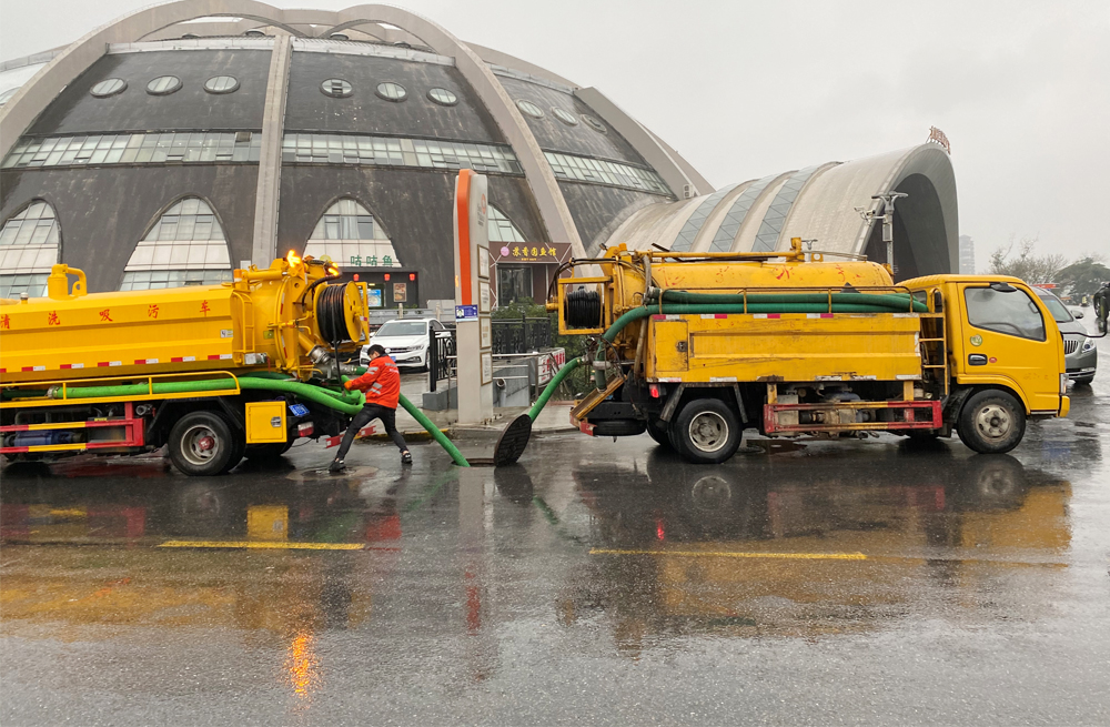 271下蜀商场管道清淤
