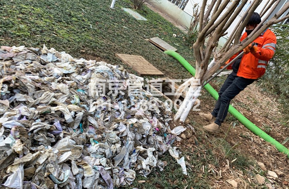 315下蜀化粪池垃圾清理